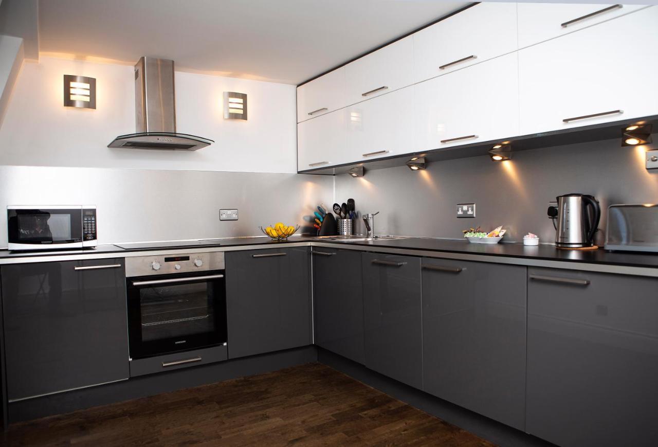 Apt 3, Trafalgar Sq Duplex, 3Rd & 4Th Floor By Indigo Flats Londýn Exteriér fotografie