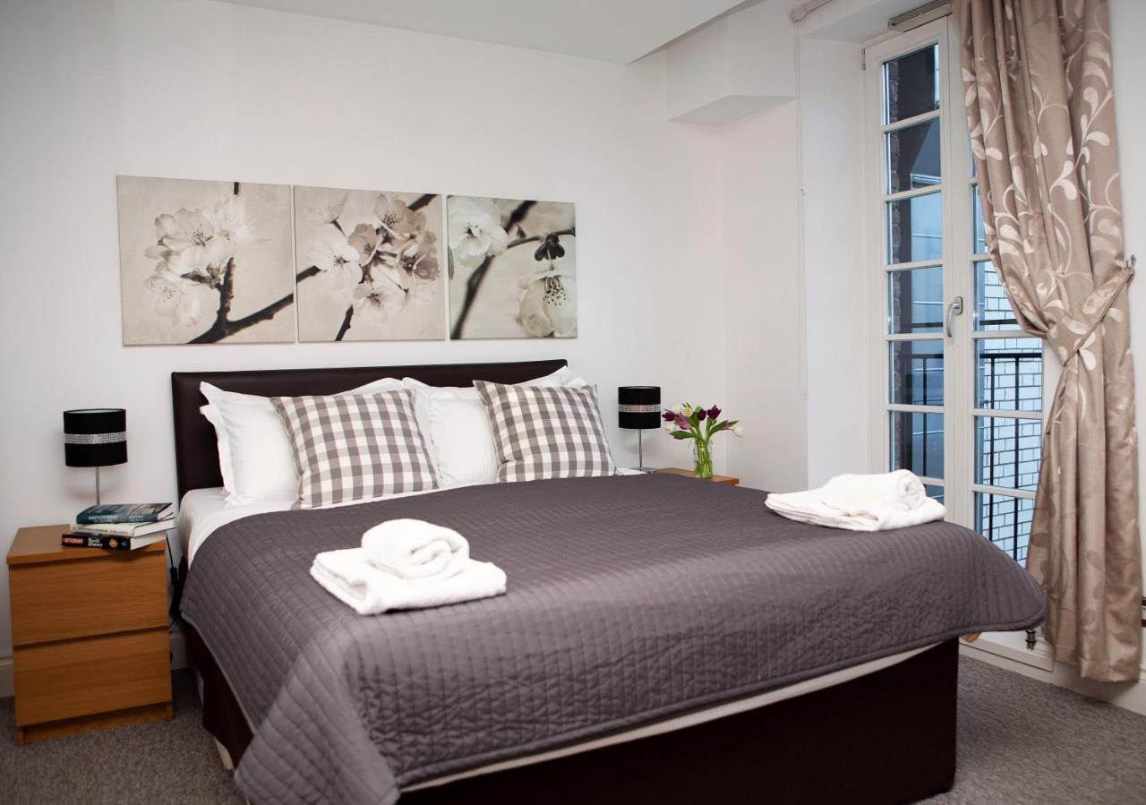 Apt 3, Trafalgar Sq Duplex, 3Rd & 4Th Floor By Indigo Flats Londýn Exteriér fotografie